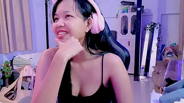 Kana G online show from March 2025 02:53:02 PM