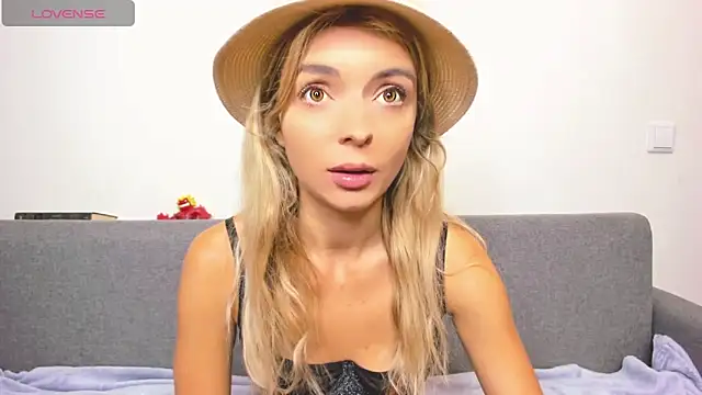 Snapshot of _ellen_meow_ chatting on February 2025 08:46:01 PM ellen meow online show from February 2025 08:46:01 PM