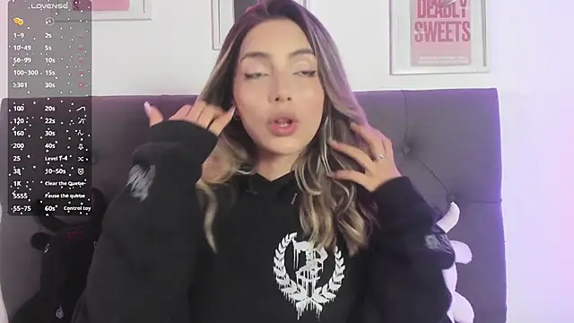 IsadoraGalle  online show from April 2026 09:20:01 PM