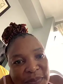 Snapshot of slimcateee chatting on January 2025 05:38:01 AM slimcateee online show from January 2025 05:38:01 AM