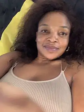 Snapshot of slimcateee chatting on March 2025 01:51:01 PM slimcateee online show from March 2025 01:51:01 PM