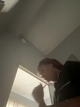 Snapshot of slimcateee chatting on October 2025 05:19:01 AM slimcateee online show from October 2025 05:19:01 AM