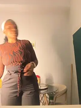 Snapshot of slimcateee chatting on October 2025 08:31:02 PM slimcateee online show from October 2025 08:31:02 PM