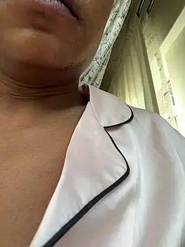 slimcateee online show from March 2026 06:40:01 AM