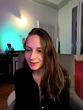 emma4xxx online show from December 2024 08:25:02 PM
