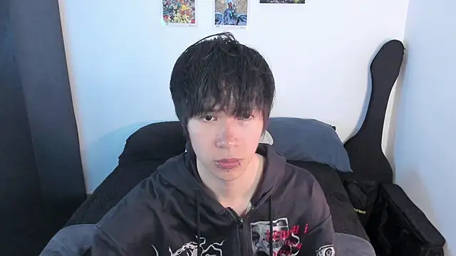 Aventure Twinks online show from April 2026 11:27:01 PM