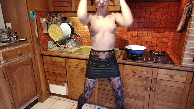 Snapshot of Prxscillia_Tx chatting on December 2024 12:11:02 PM Prxscillia Tx online show from December 2024 12:11:02 PM