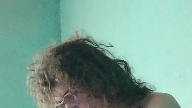 Snapshot of Prxscillia_Tx chatting on January 2025 08:57:02 AM Prxscillia Tx online show from January 2025 08:57:02 AM