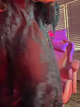 Snapshot of VixenCapri chatting on September 2025 09:36:02 PM VixenCapri online show from September 2025 09:36:02 PM