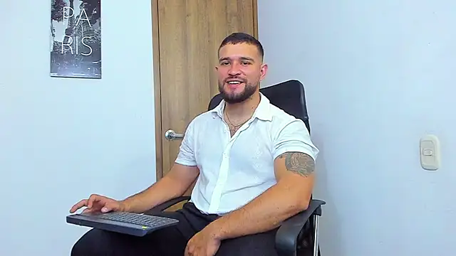 AndrewDiaz online show from September 2025 05:44:02 AM