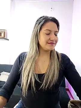 valeriahunter1 online show from March 2026 10:42:01 PM