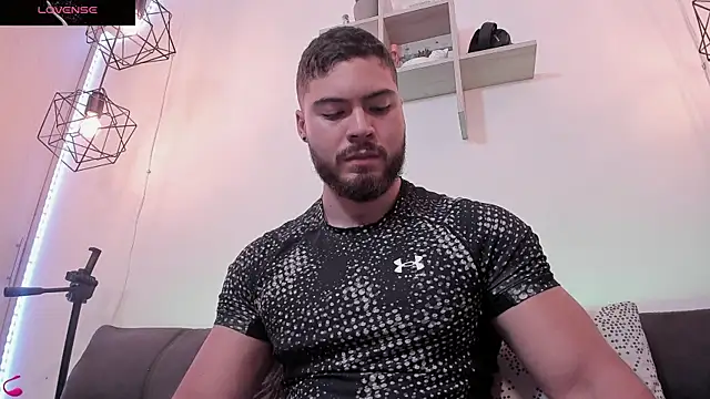 SebastianVilla  online show from March 2025 07:59:02 PM