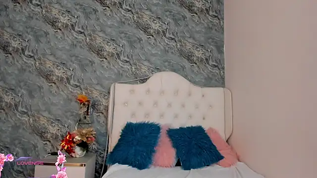 CAMILLEN PETTID online show from January 2025 10:44:02 PM