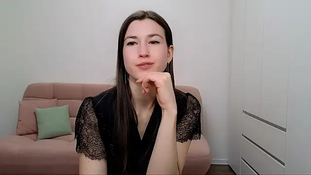 Snapshot of AliciaNewell chatting on February 2025 12:48:01 PM AliciaNewell online show from February 2025 12:48:01 PM