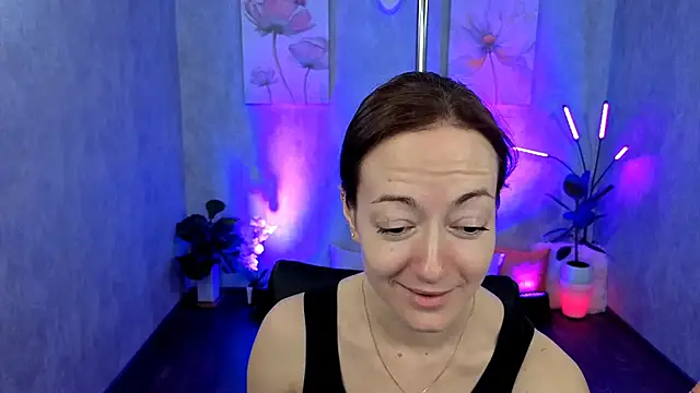 kimberlyray777 online show from February 2025 12:00:01 PM