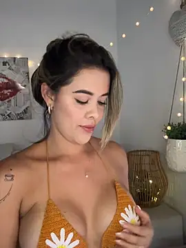 Snapshot of Emilia_Bakerr chatting on June 2026 07:35:02 PM Emilia Bakerr online show from June 2026 07:35:02 PM