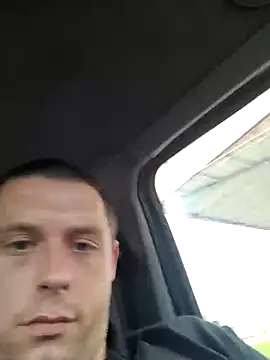 Snapshot of Dut421@xh chatting on October 2025 08:04:02 PM Dut421xh online show from October 2025 08:04:02 PM