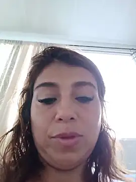 Snapshot of MrsFoucher chatting on May 2026 09:43:01 PM MrsFoucher online show from May 2026 09:43:01 PM