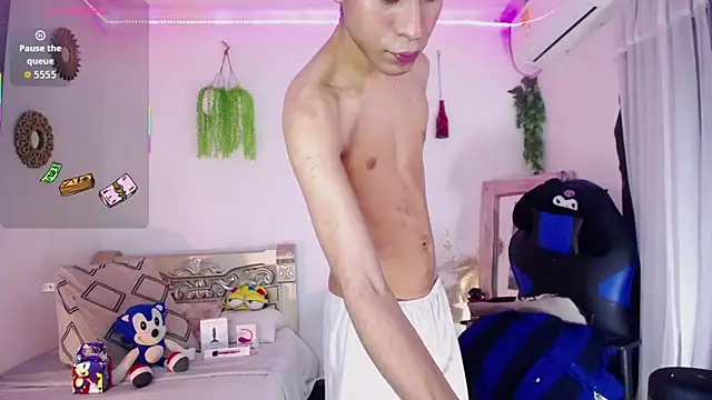 huge armound online show from April 2026 06:27:01 AM