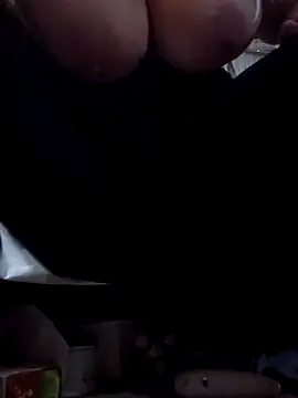 sweetkitty111 online show from January 2026 10:59:02 PM