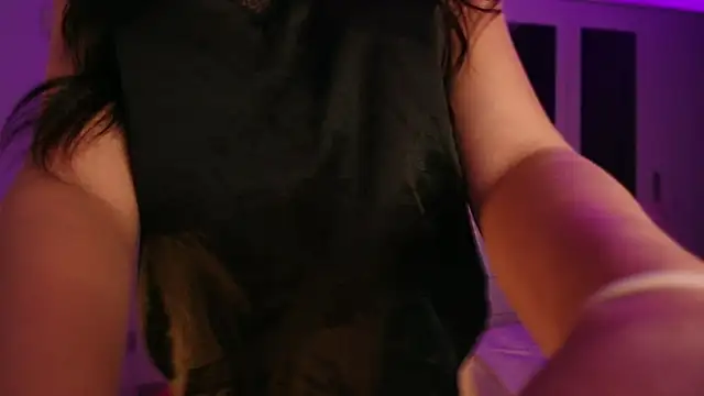 KaylaLaine online show from October 2025 06:11:02 AM