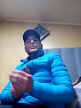 TrainedFinder5 online show from October 2025 04:41:02 AM