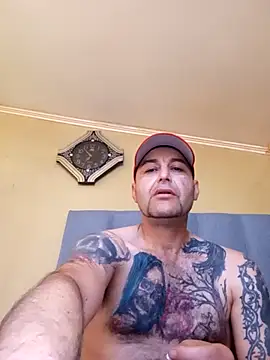 TrainedFinder5 online show from October 2025 08:09:02 PM