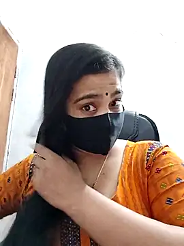 Snapshot of Ritusri_Dotta chatting on February 2025 04:46:02 PM Ritusri Dotta online show from February 2025 04:46:02 PM