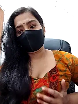 Snapshot of Ritusri_Dotta chatting on March 2025 04:57:02 PM Ritusri Dotta online show from March 2025 04:57:02 PM