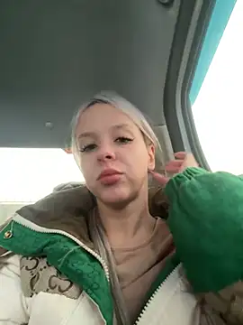 LikaCat online show from January 2025 04:00:01 AM