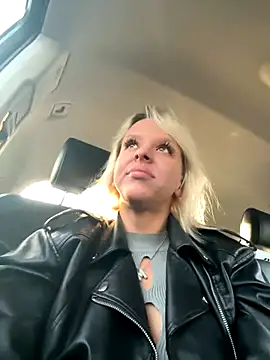 LikaCat online show from September 2025 01:18:01 AM