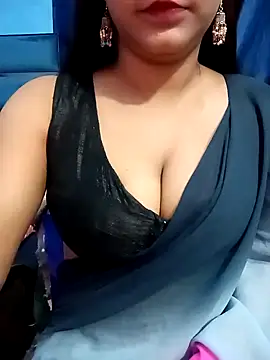 Snapshot of Gulabo-jaan chatting on February 2025 05:53:01 AM Gulabo-jaan online show from February 2025 05:53:01 AM