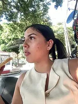 MarianaBenz online show from January 2025 08:17:01 PM