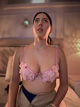 MarianaBenz online show from February 2025 09:58:01 PM