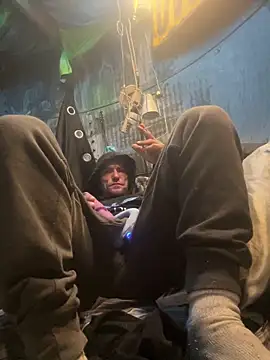 Snapshot of Followthepiper chatting on October 2025 03:31:02 PM Followthepiper online show from October 2025 03:31:02 PM