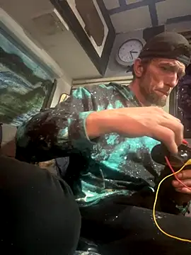 Snapshot of Followthepiper chatting on November 2025 09:22:01 AM Followthepiper online show from November 2025 09:22:01 AM