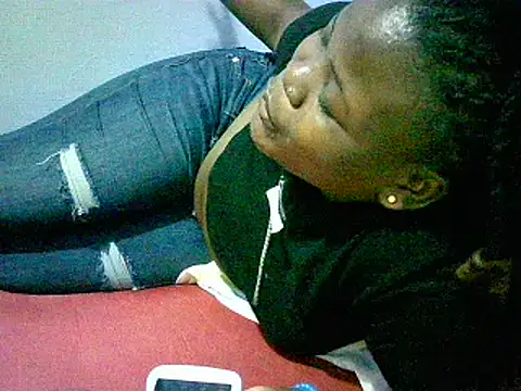 Snapshot of honeypotsweet chatting on February 2025 06:43:02 PM honeypotsweet online show from February 2025 06:43:02 PM