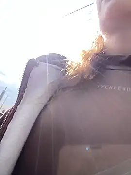 QuitieLia online show from March 2026 07:42:02 AM