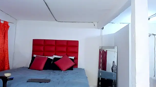 LyonGallego  online show from November 2025 10:14:01 AM