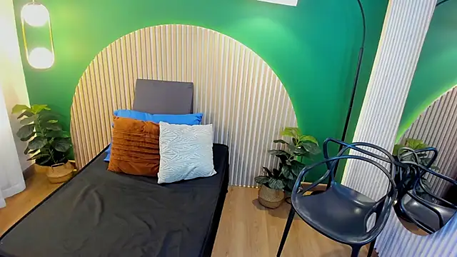 Snapshot of taylor_bennet chatting on November 2025 12:07:01 PM taylor bennet online show from November 2025 12:07:01 PM