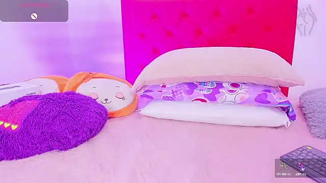 Sofia Girl  online show from December 2024 06:33:02 AM