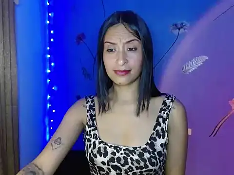 Michelle-Smith- online show from November 2025 03:45:02 AM