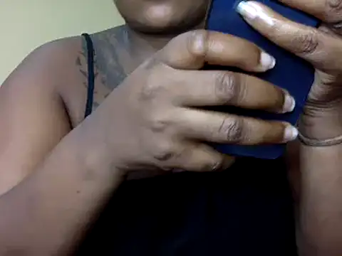 Snapshot of Real1SweetQueen chatting on January 2025 07:10:02 AM Real1SweetQueen online show from January 2025 07:10:02 AM