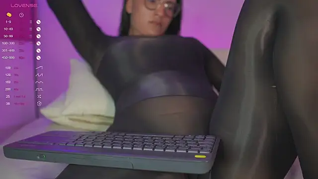 mia colin1  online show from February 2025 02:51:02 AM