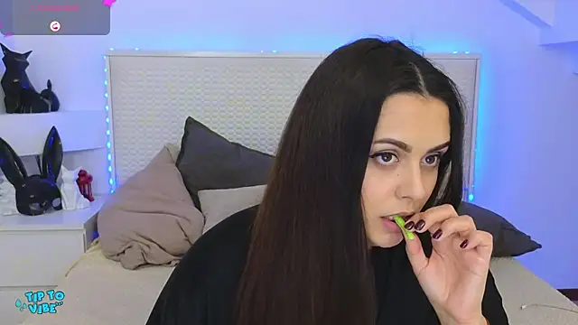 Eva Rogers  online show from January 2025 11:59:02 AM
