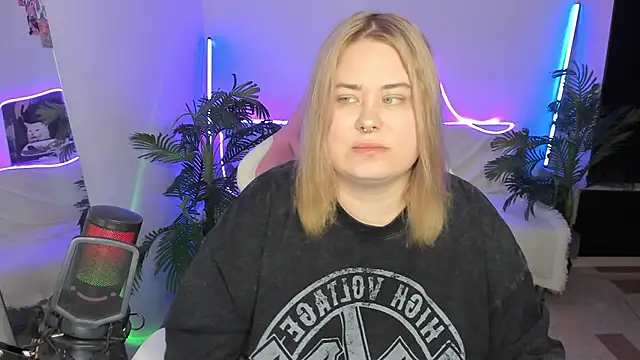 Akemi BBW online show from March 2025 06:32:01 PM