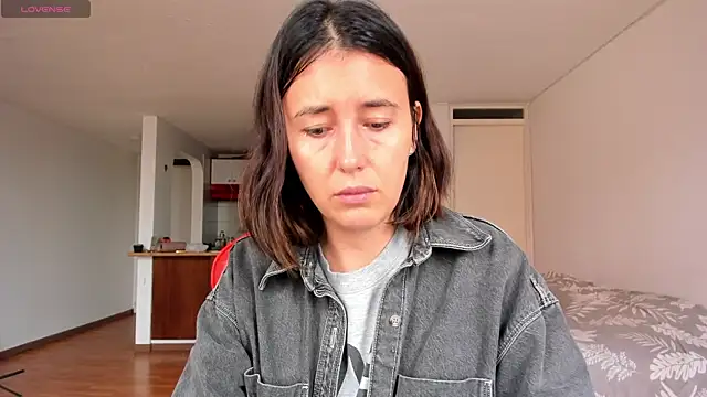 Snapshot of zoe_jeane_beker chatting on December 2024 09:28:01 PM zoe jeane beker online show from December 2024 09:28:01 PM