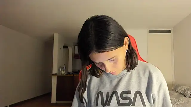 Snapshot of zoe_jeane_beker chatting on February 2025 11:34:01 PM zoe jeane beker online show from February 2025 11:34:01 PM