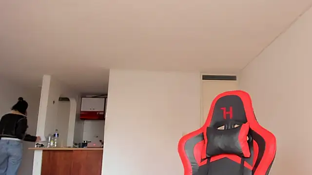 Snapshot of zoe_jeane_beker chatting on February 2025 09:32:01 PM zoe jeane beker online show from February 2025 09:32:01 PM