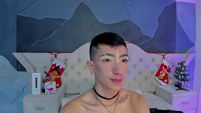 DereckCooperr online show from December 2024 01:58:02 AM